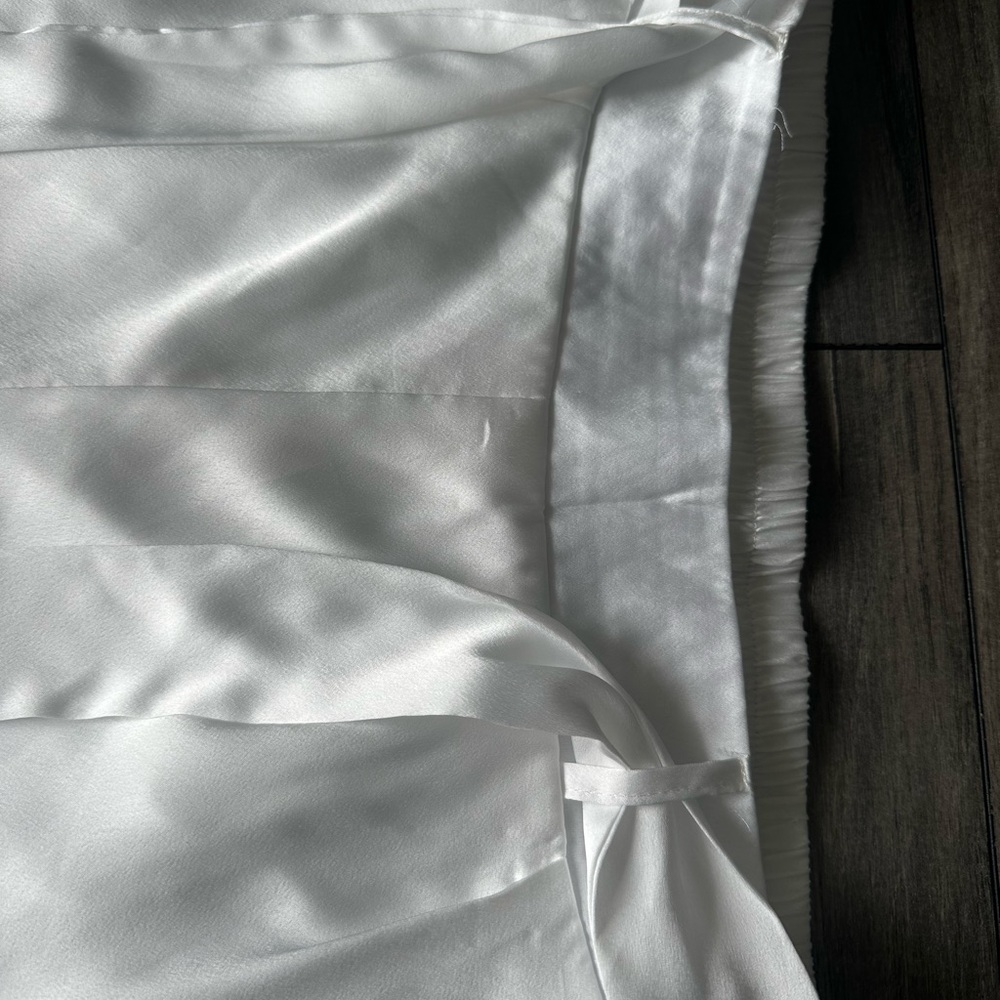 White Satin Wide-Leg Pants Beach Vacation - Picture 5 of 8